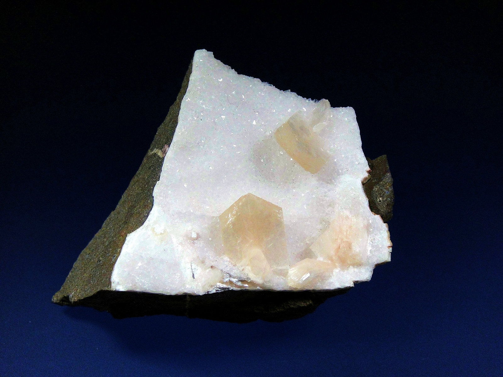 Stilbita-Ca (Estilbita-Ca)
8 x 7 cm.
(Autor: Antonio P. López)