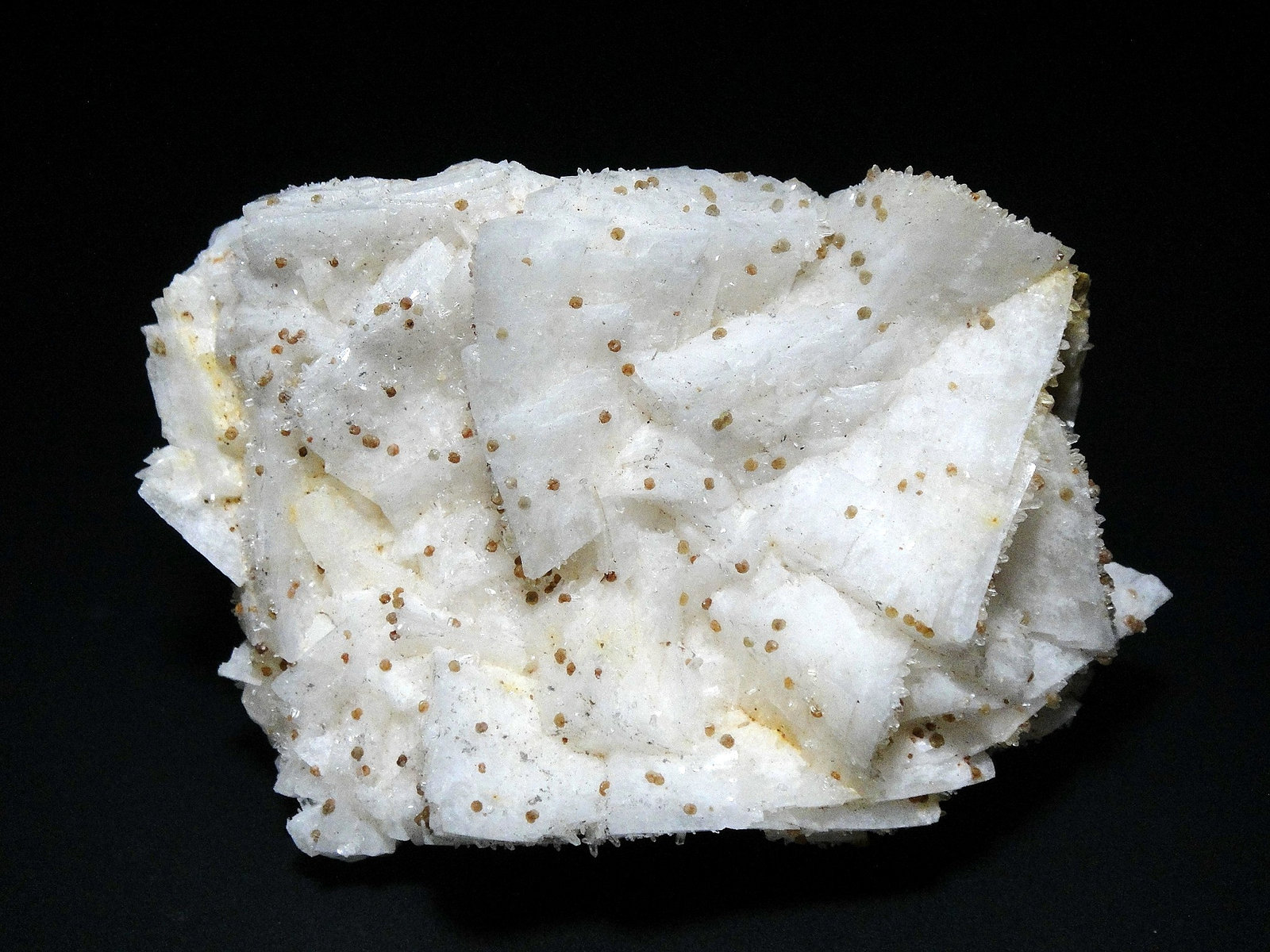 Ortoclasa [Orthoclasa] (variedad valencianita)
8 x 6 cm.
(Autor: Antonio P. López)