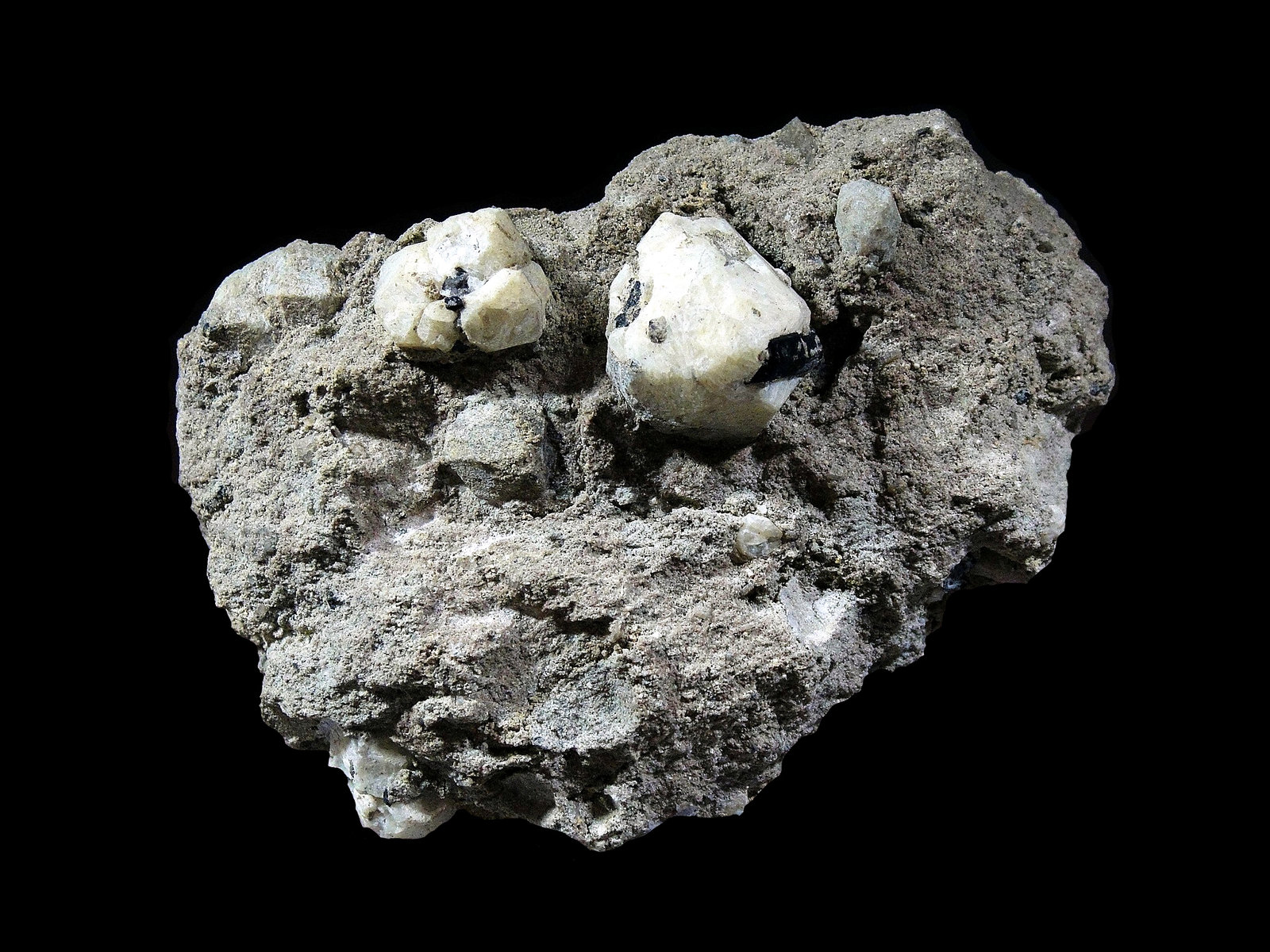 Leucita
11 x 8 cm.
(Autor: Antonio P. López)