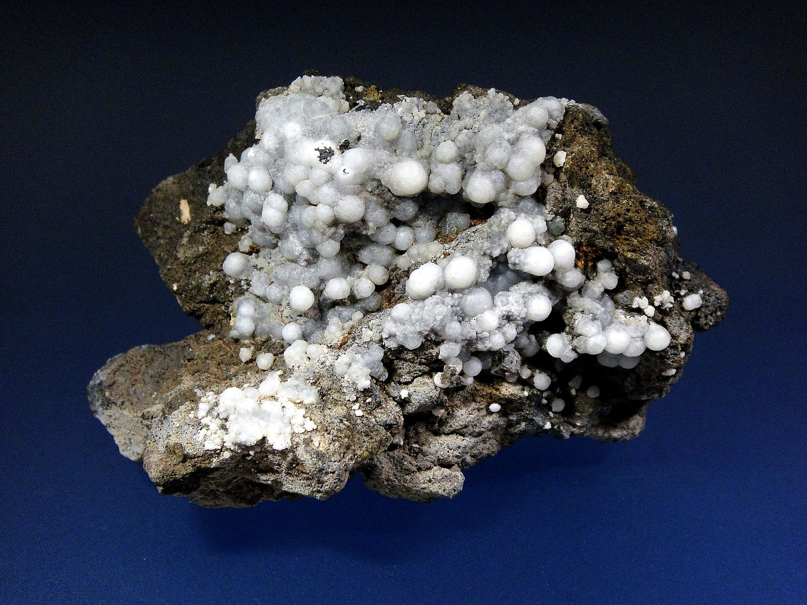 Gonnardita
8 x 5 cm.
(Autor: Antonio P. López)