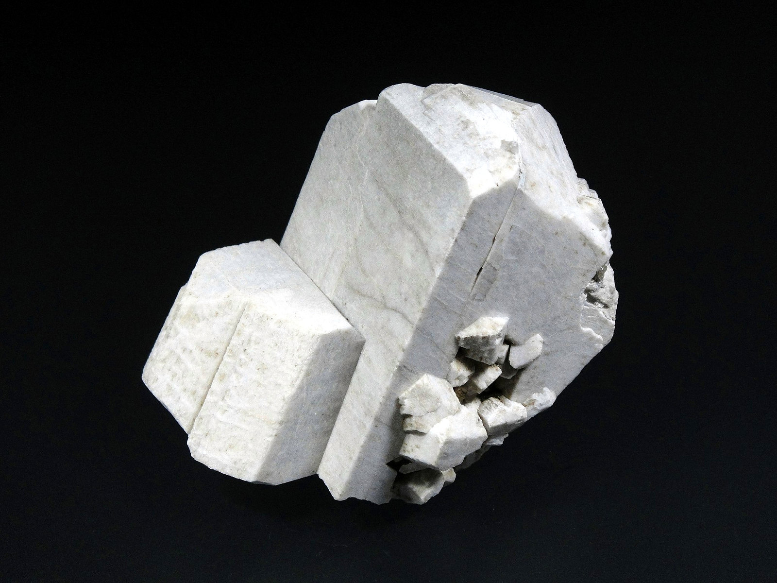 Ortoclasa
7 x 4 cm.
(Autor: Antonio P. López)