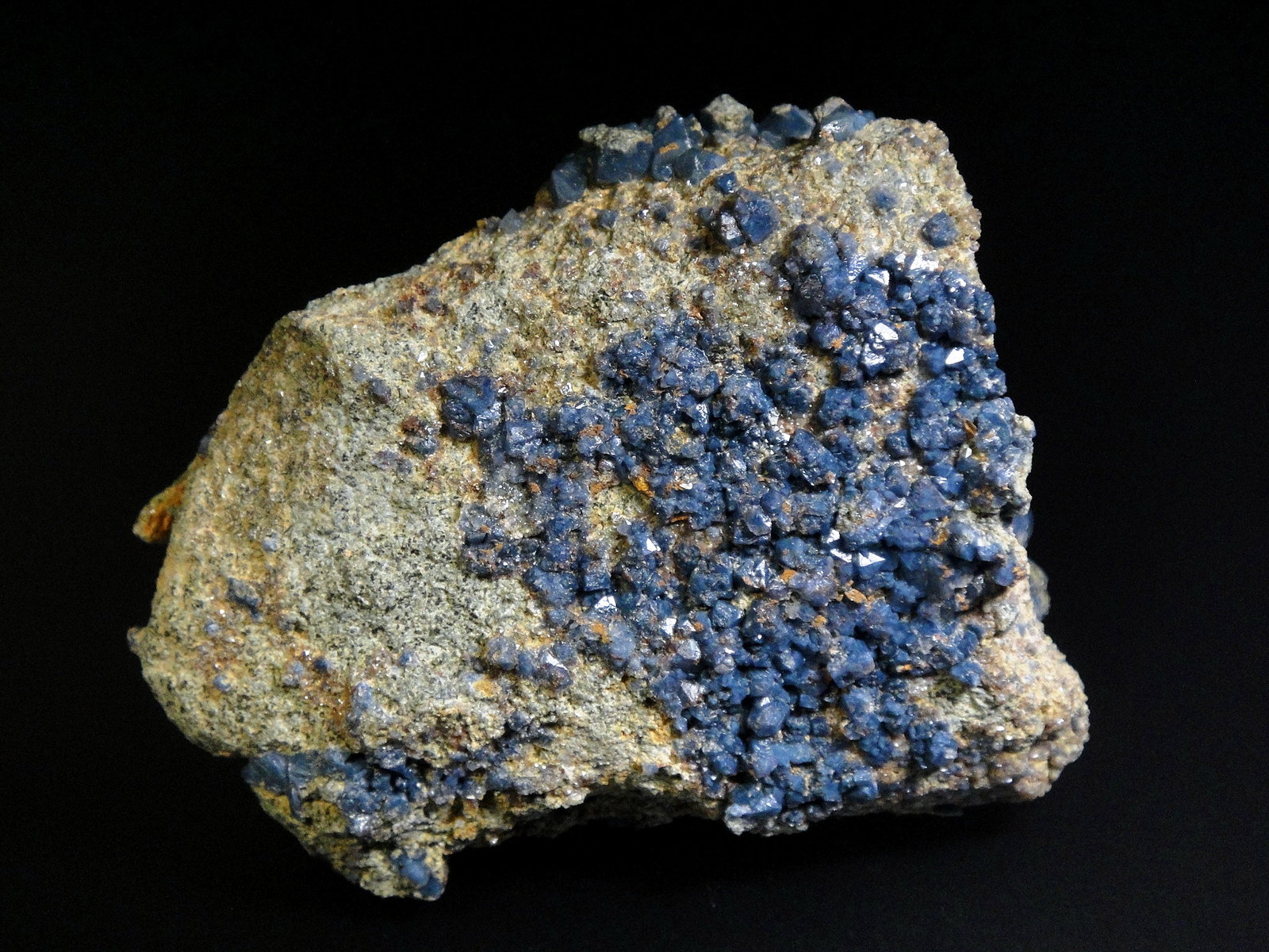 Cuarzo (variedad azul)
7 x 6 cm.
(Autor: Antonio P. López)