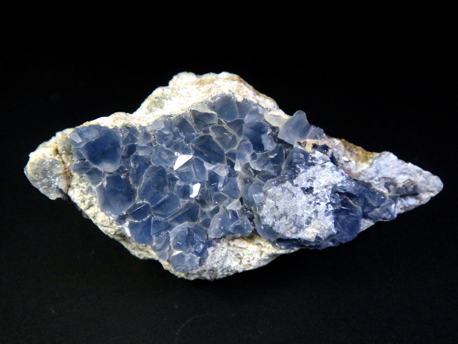 Cuarzo (variedad azul)
5 x 2,5 cm.
(Autor: Antonio P. López)
