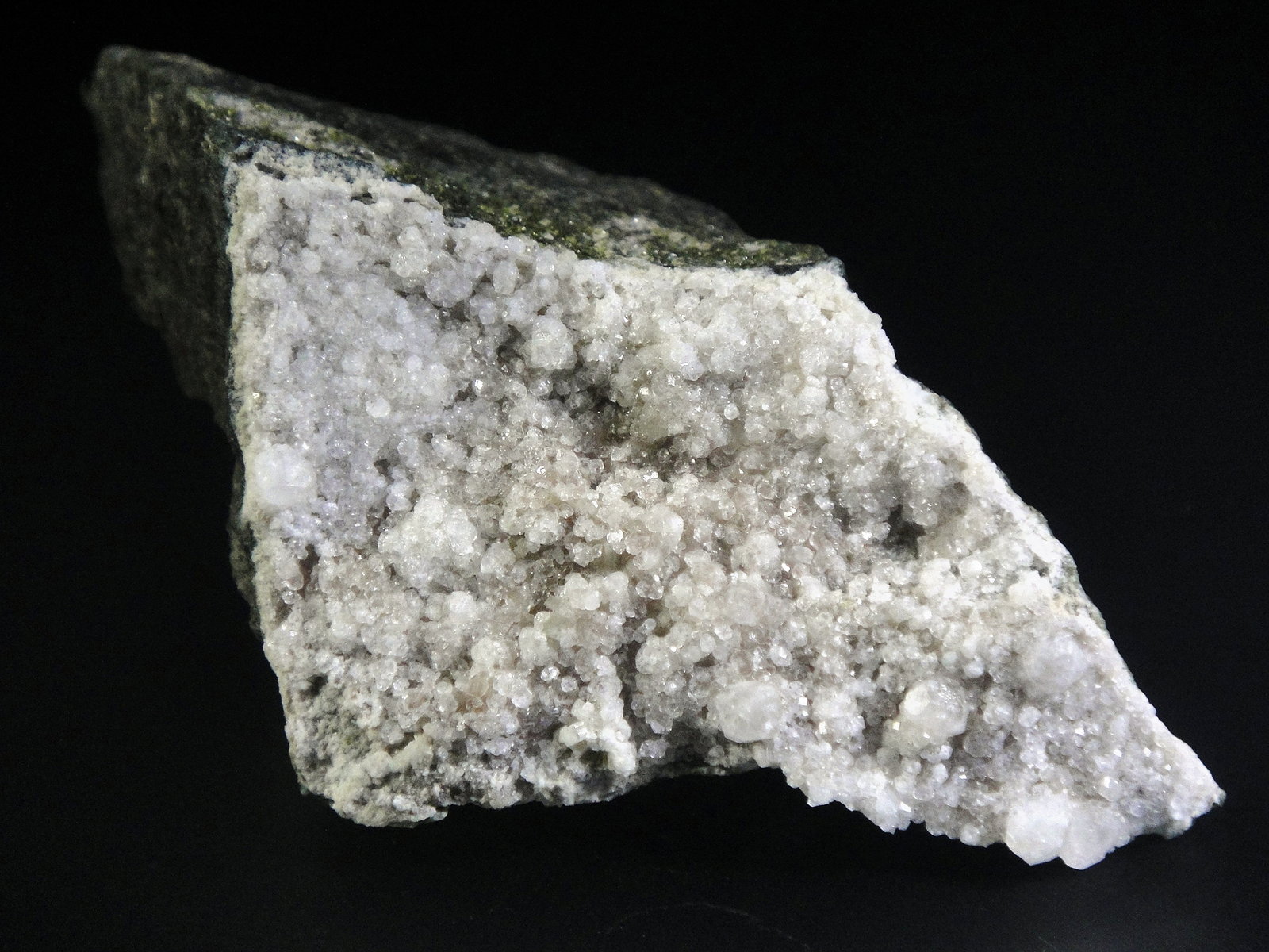Analcima
8 x 4 cm.
(Autor: Antonio P. López)