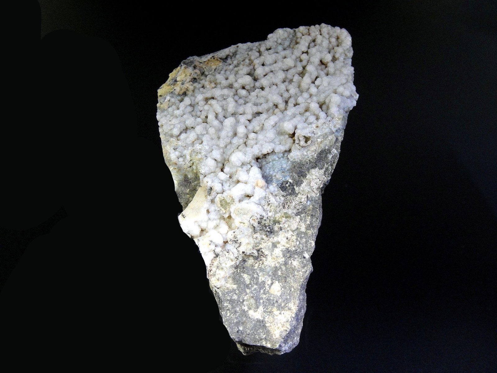 Clinoptilolita, Cuarzo (variedad calcedonia)
8 x 5 cm.
(Autor: Antonio P. López)