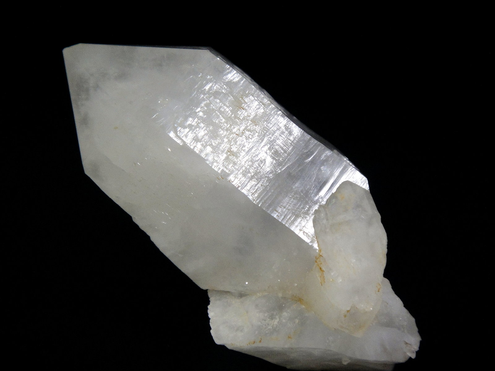 Cuarzo
6 x 3 cm.
(Autor: Antonio P. López)
