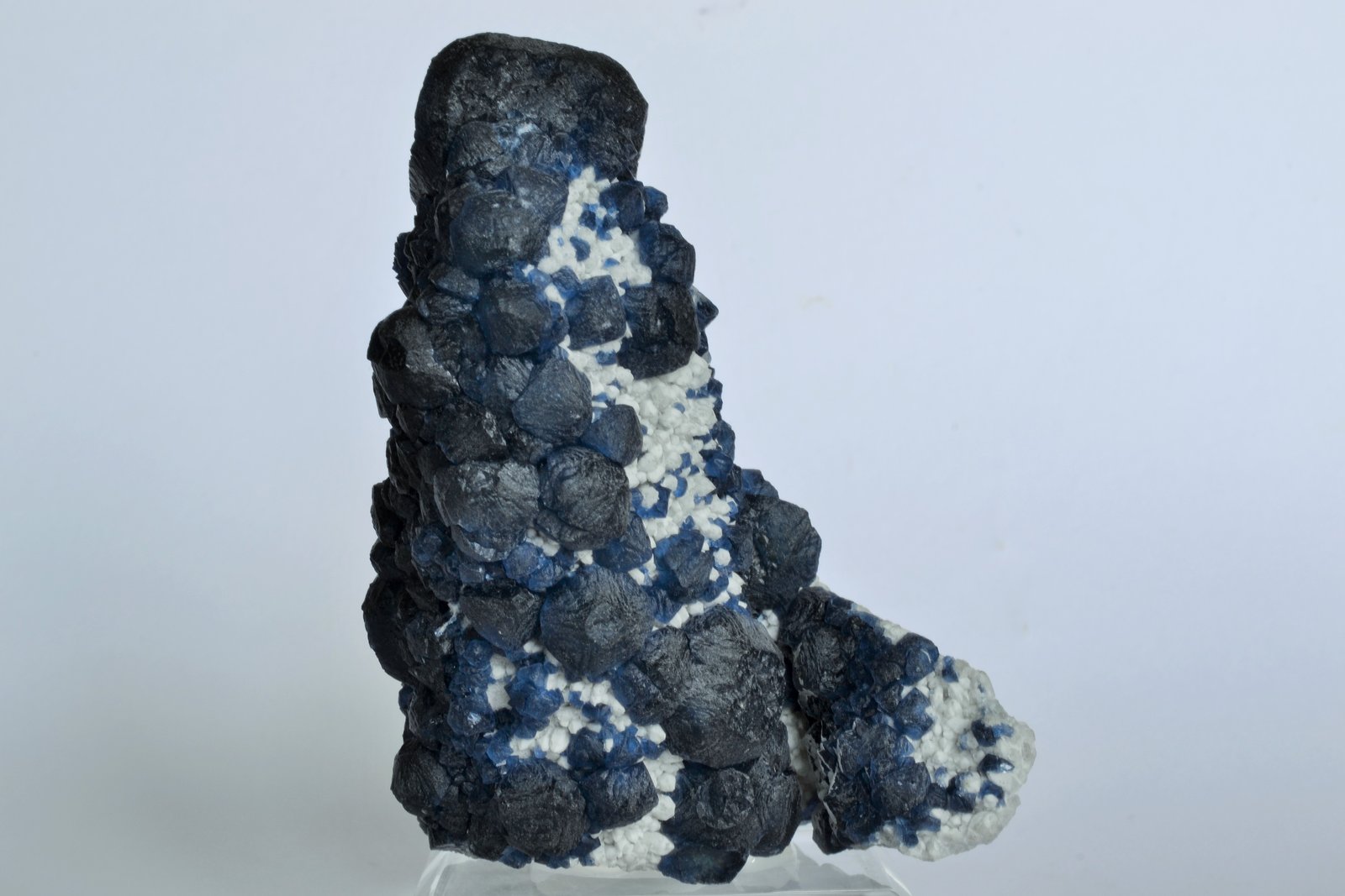 Fluorita, Cuarzo
9,5 x 6,7 x 6 cm
(Autor: Raúl S. Llorente)