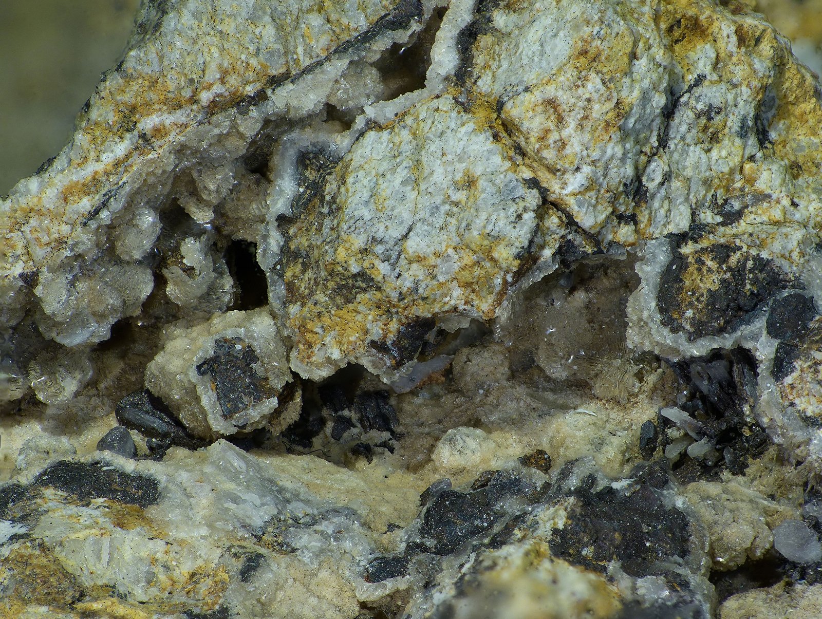 Hemimorfita, Cerusita
18 x 12 mm
(Autor: Javier Rodriguez)