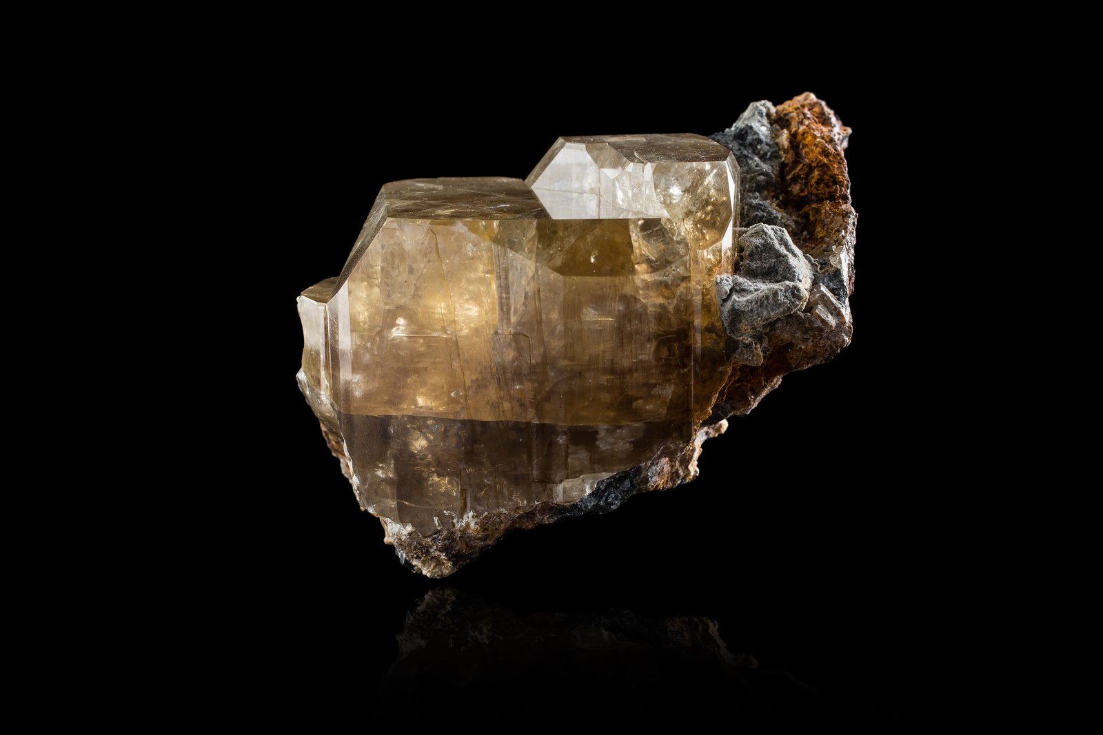Fosgenita con Galena
12 x 8 x 7,5 cm
(Autor: Museo MIM)