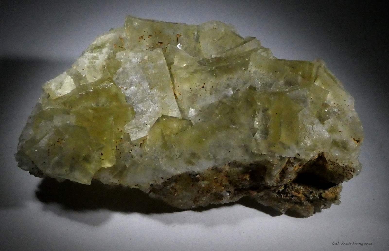 Fluorita.
96x57 mm.
(Autor: Jesus Franquesa Baucells)
