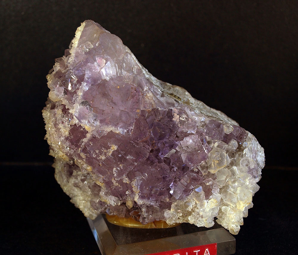 Fluorita
9 x 6 cm
(Autor: Pedro Antonio)