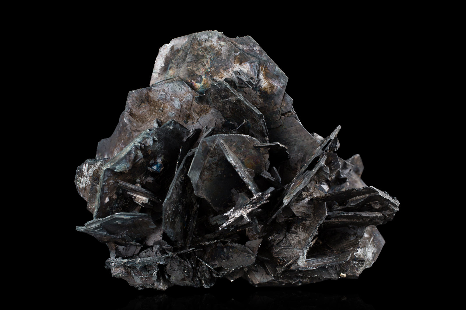 Polibasita
9,0 x 6,0 x 6,5 cm
(Autor: Museo MIM)