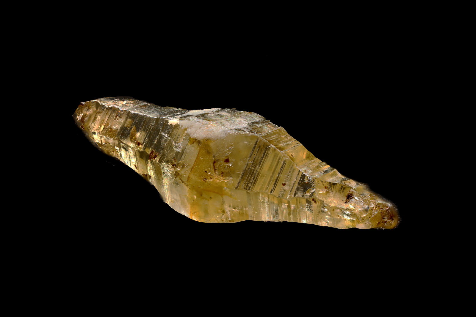 Corindon
0.5 x 2 cm
(Autor: Jorgina-Agusti-Màrius)
