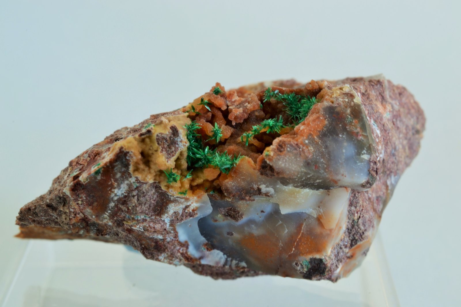 Malaquita
4 x 2,5 x 2 cm.
(Autor: Raúl S. Llorente)