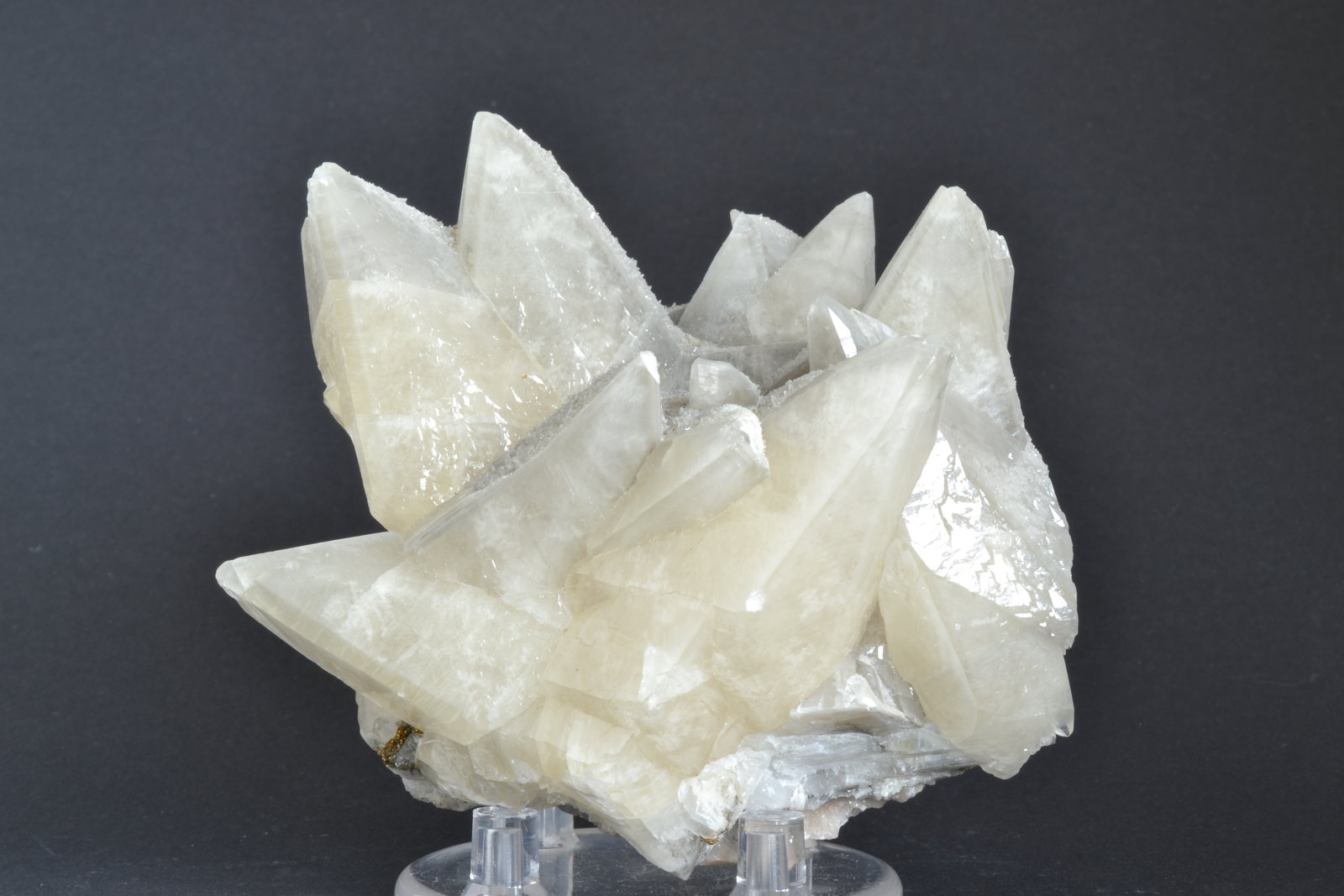 Calcita
8 x 7 x 7 cm
(Autor: Raúl S. Llorente)