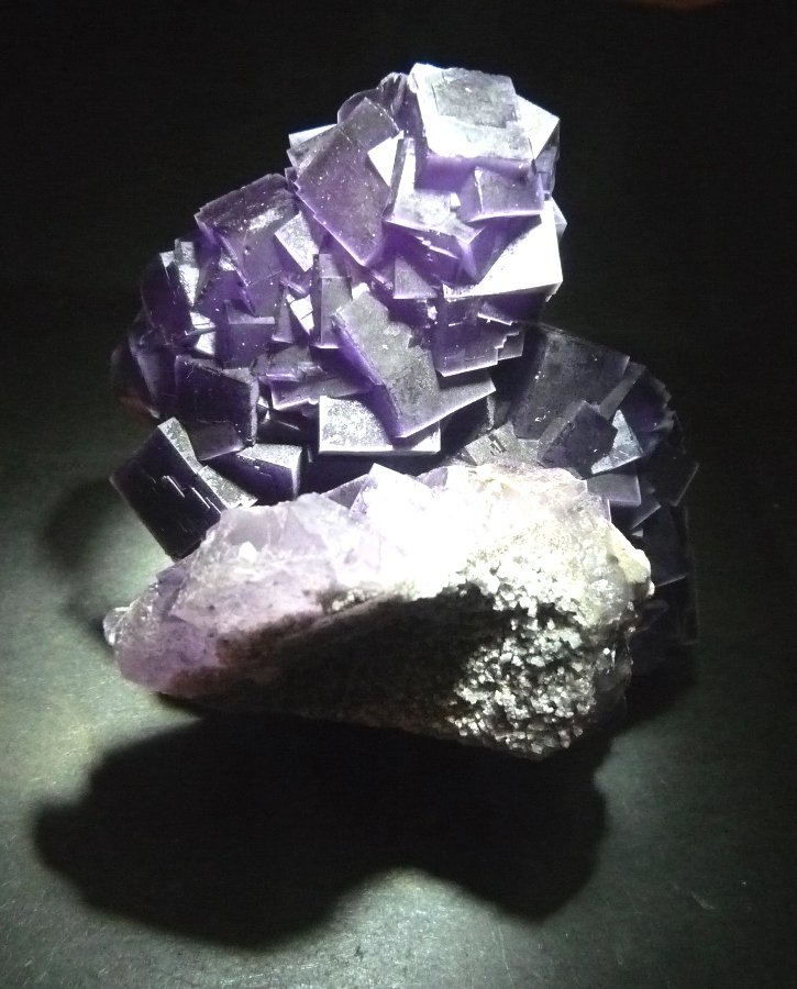 Fluorita
80x60 mm.
(Autor: Jesus Franquesa Baucells)