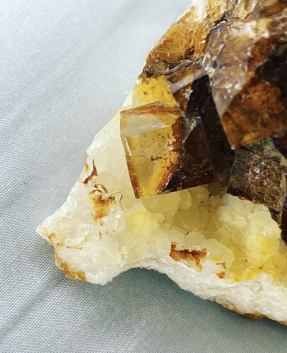 Fluorita
6,5cm de ancho y 4,2cm de alto
(Autor: castrominerals)