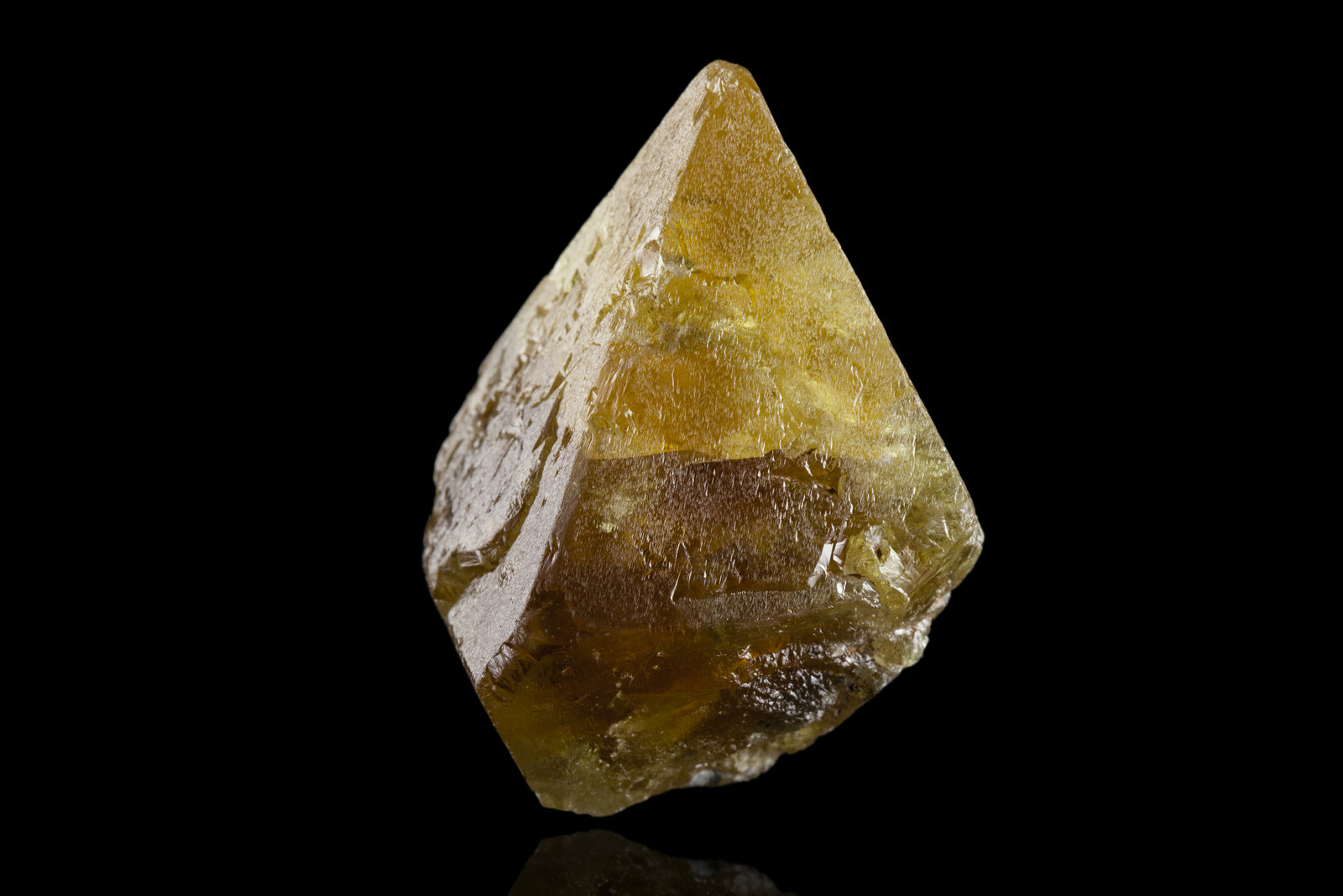 Scheelita
3,5 x 3,5 x 5,0 cm
(Autor: Museo MIM)