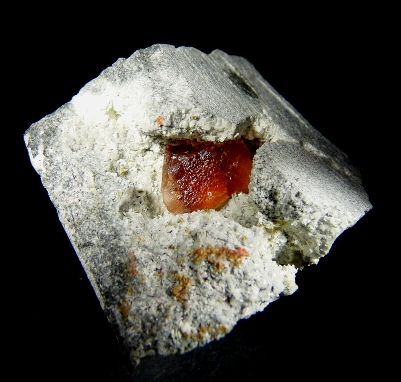 Villiaumita.
40x40 mm.
(Autor: Jesus Franquesa Baucells)