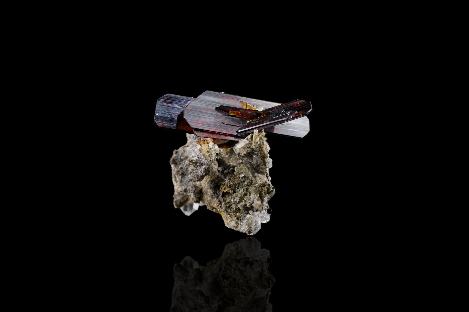Brookita
3,5 x 3,0 x 3,5 cm
(Autor: Museo MIM)
