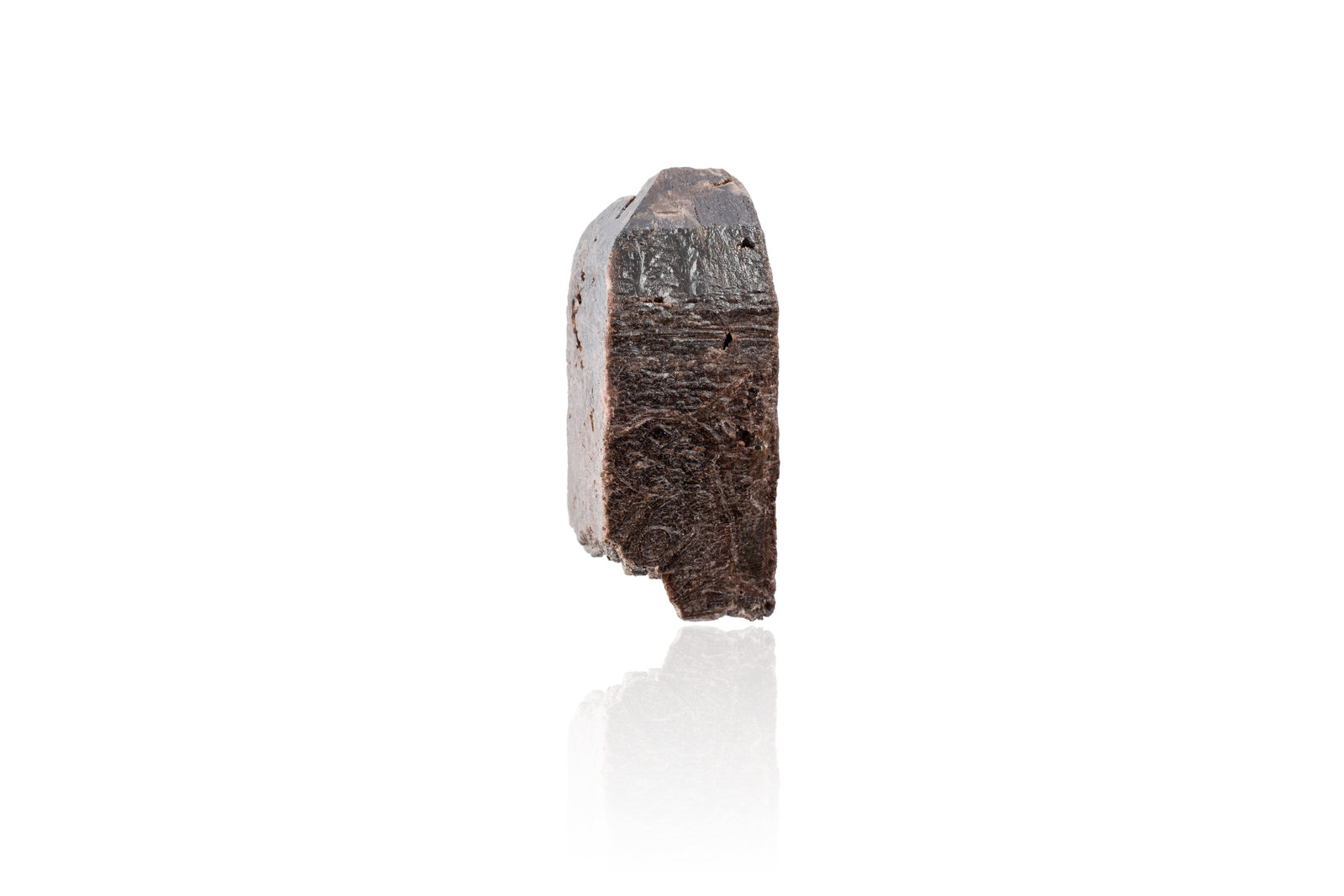 Zircon
3,5 x 3 x 9 cm
(Autor: Museo MIM)