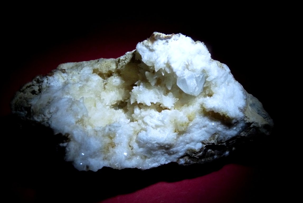 Calcita y Celestina.
80x50 mm.
(Autor: Jesus Franquesa Baucells)