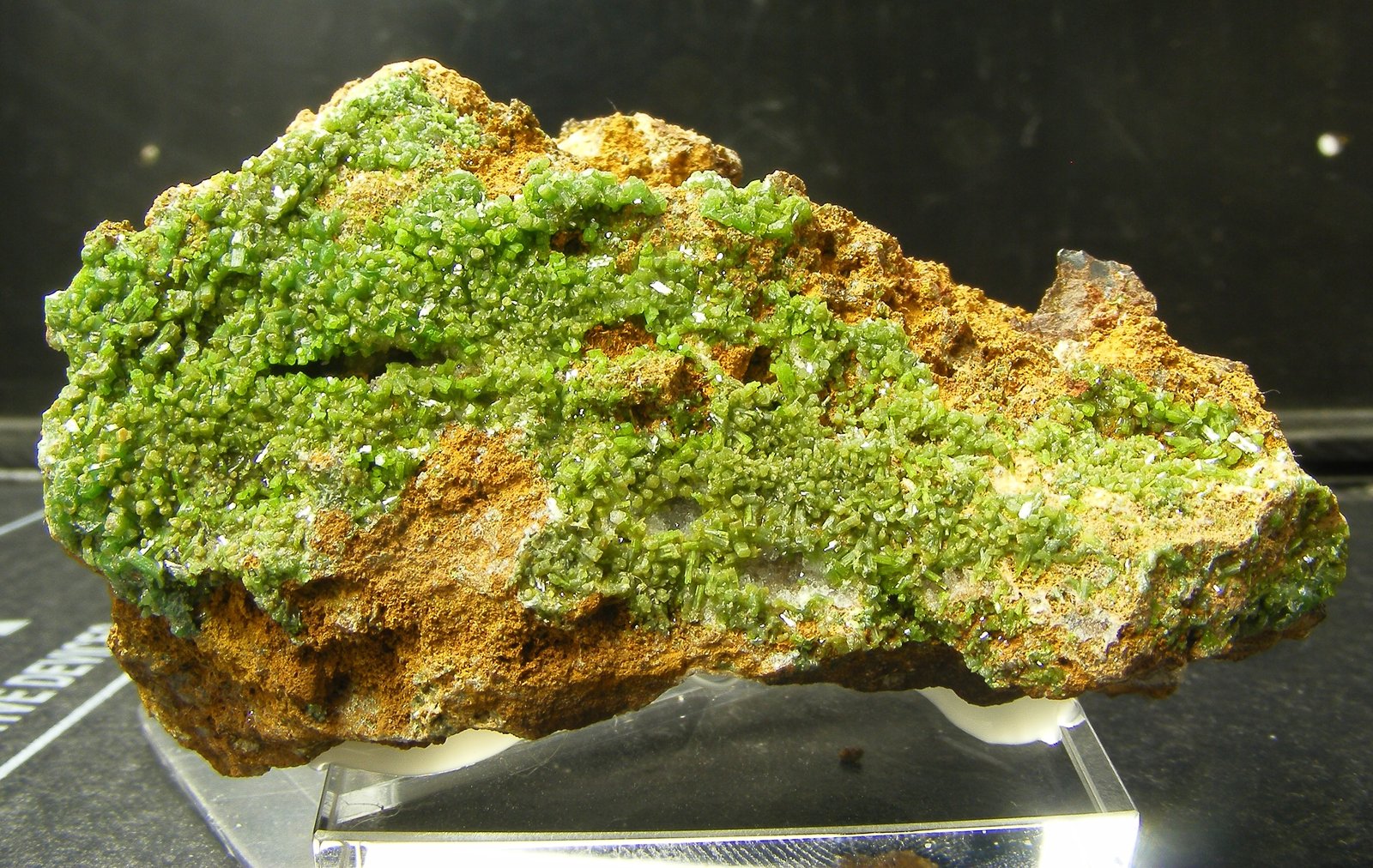 Piromorfita
8 cm
(Autor: yowanni)