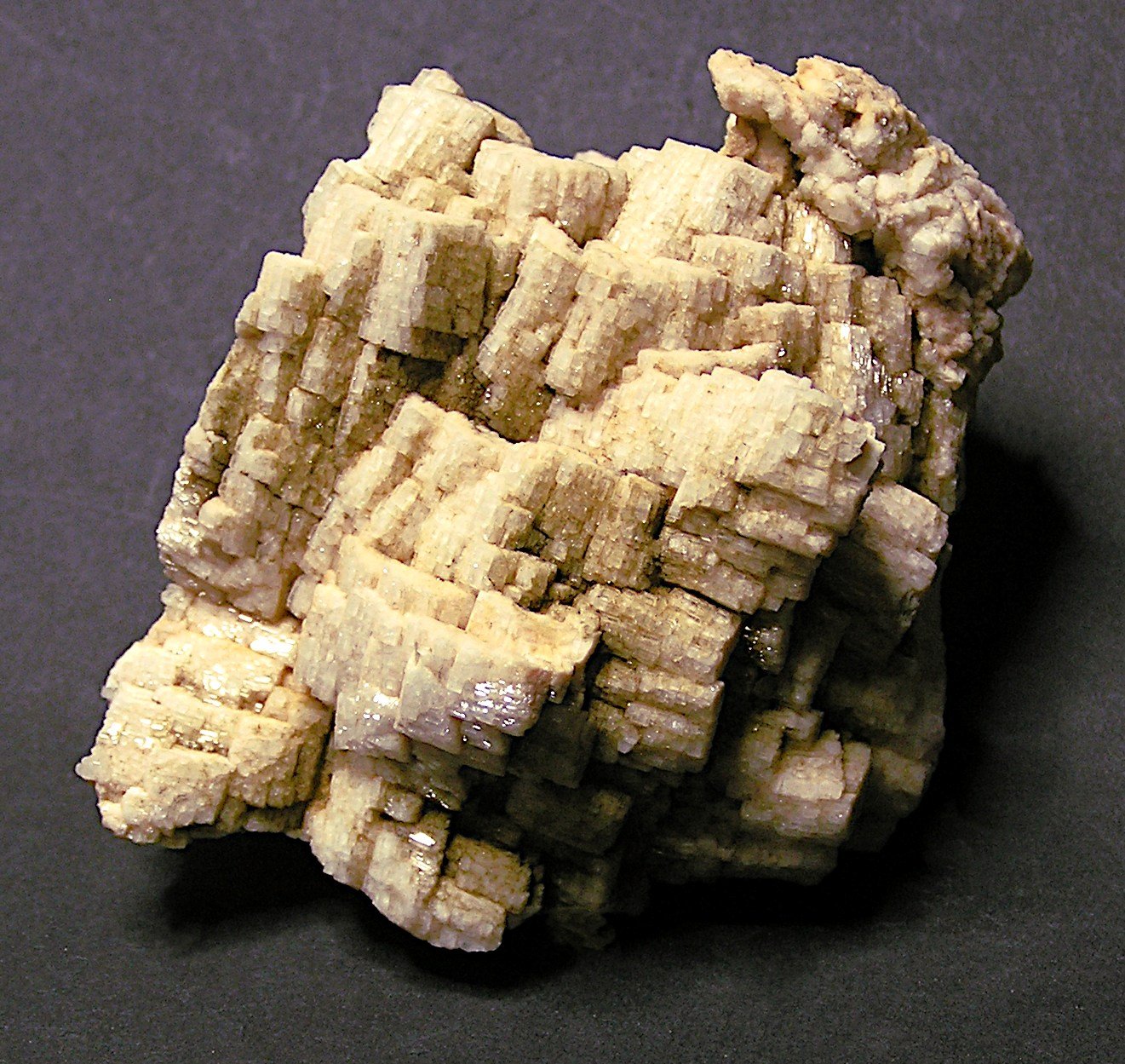 Albita, microclina
6,6 x 5,6 cm.
(Autor: Frederic Varela)