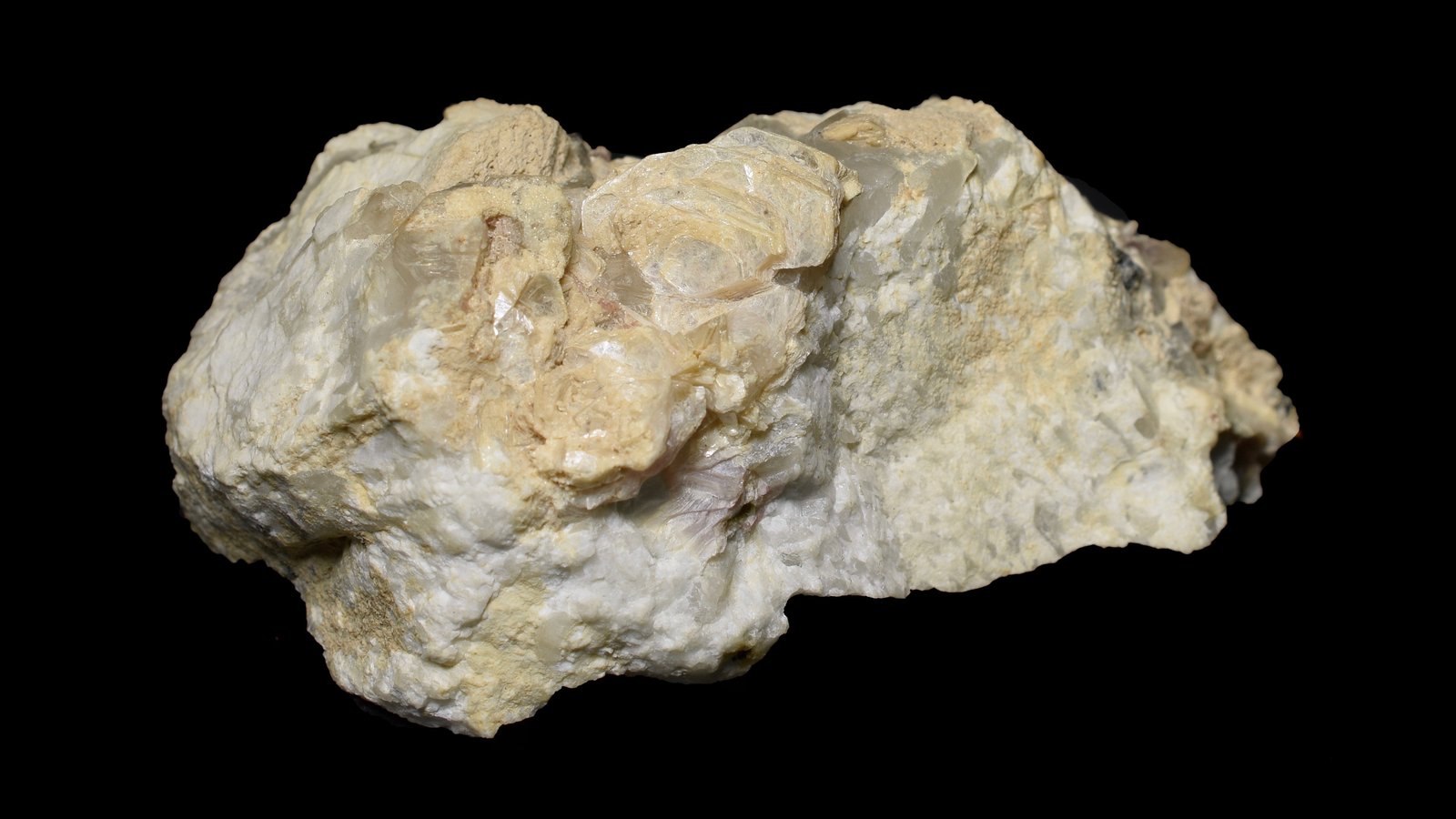 Lepidolita, Microclina, Cuarzo, Elbaita
65 x 35 x 30 mm
(Autor: UVmineral)