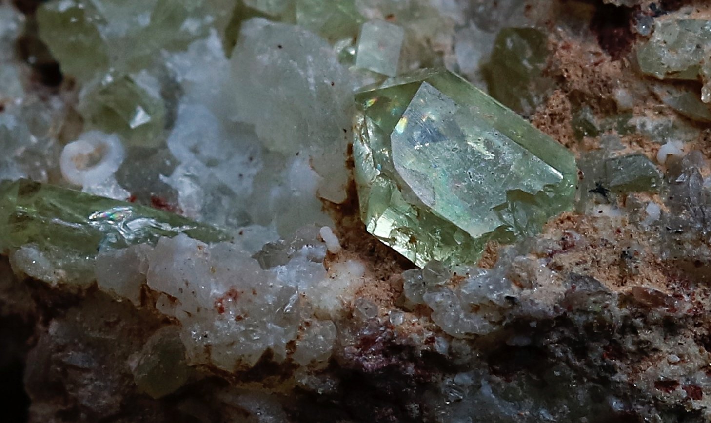 Fluorapatito
Encuadre 18 mm. Cristal,3 mm.
(Autor: Ángel Rodríguez Benavent)