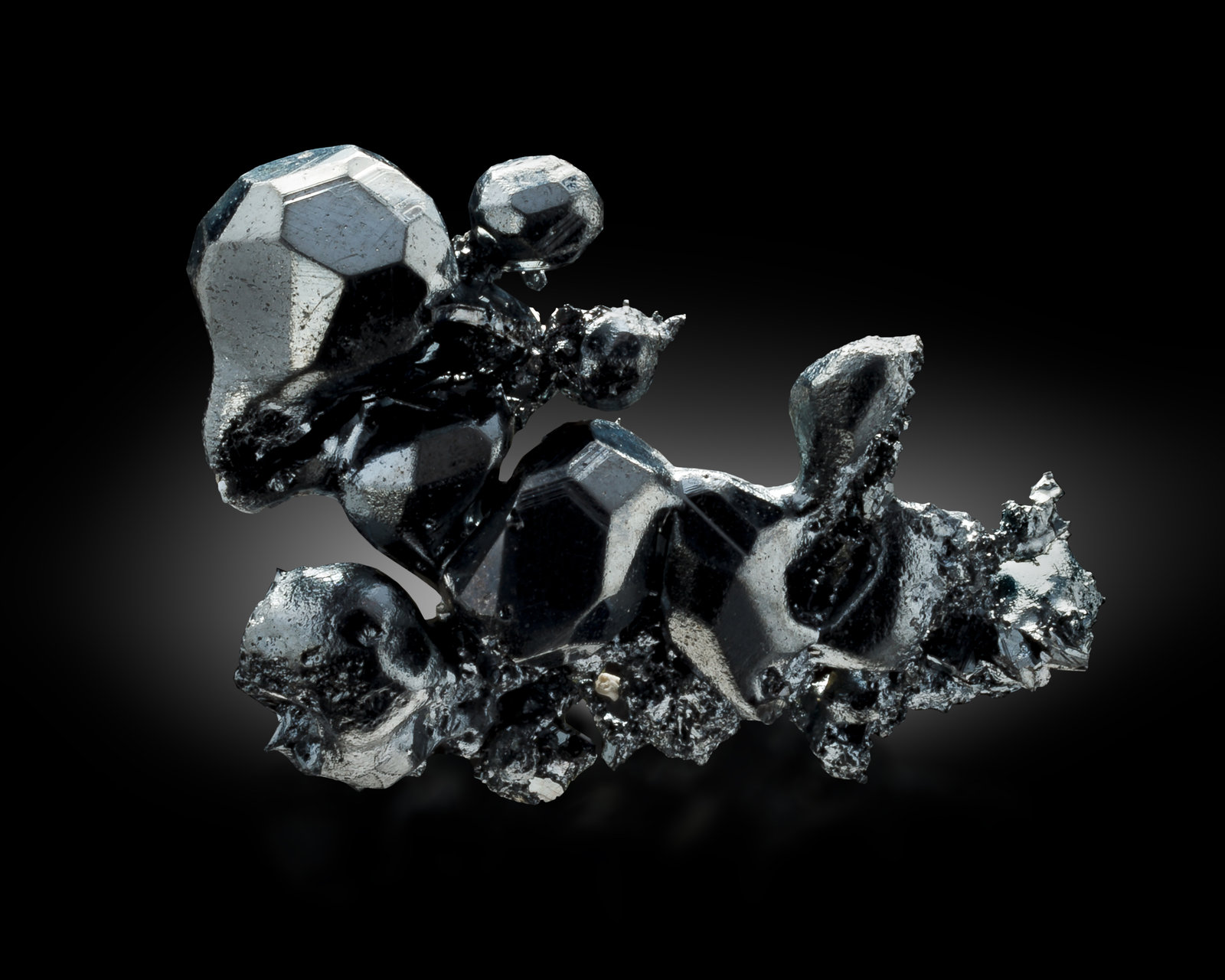 Acanthita
3.5 x 2 x 5 cm / cristal principal: 1.6 cm
(Autor: Museo MIM)