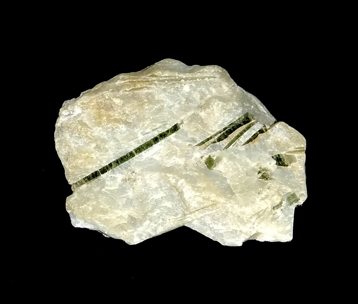 Actinolita
7 x 6 x 3 cm
(Autor: Anisio Claudio)