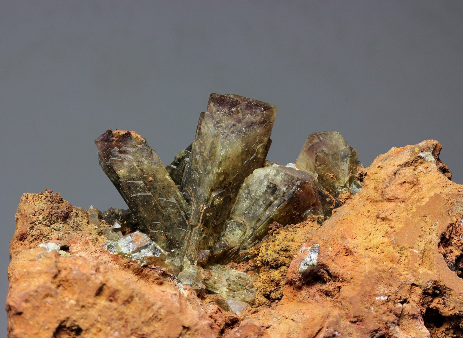 Adamita (variedad manganesífera)
cristal 20x20 mm
(Autor: Ramon A  Lopez Garcia)