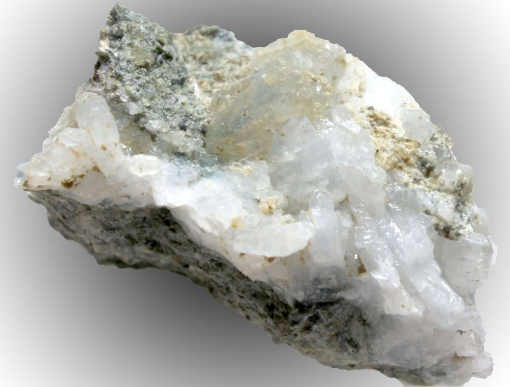 Albita
Micro. < 1 mm
(Autor: José Luis Zamora)