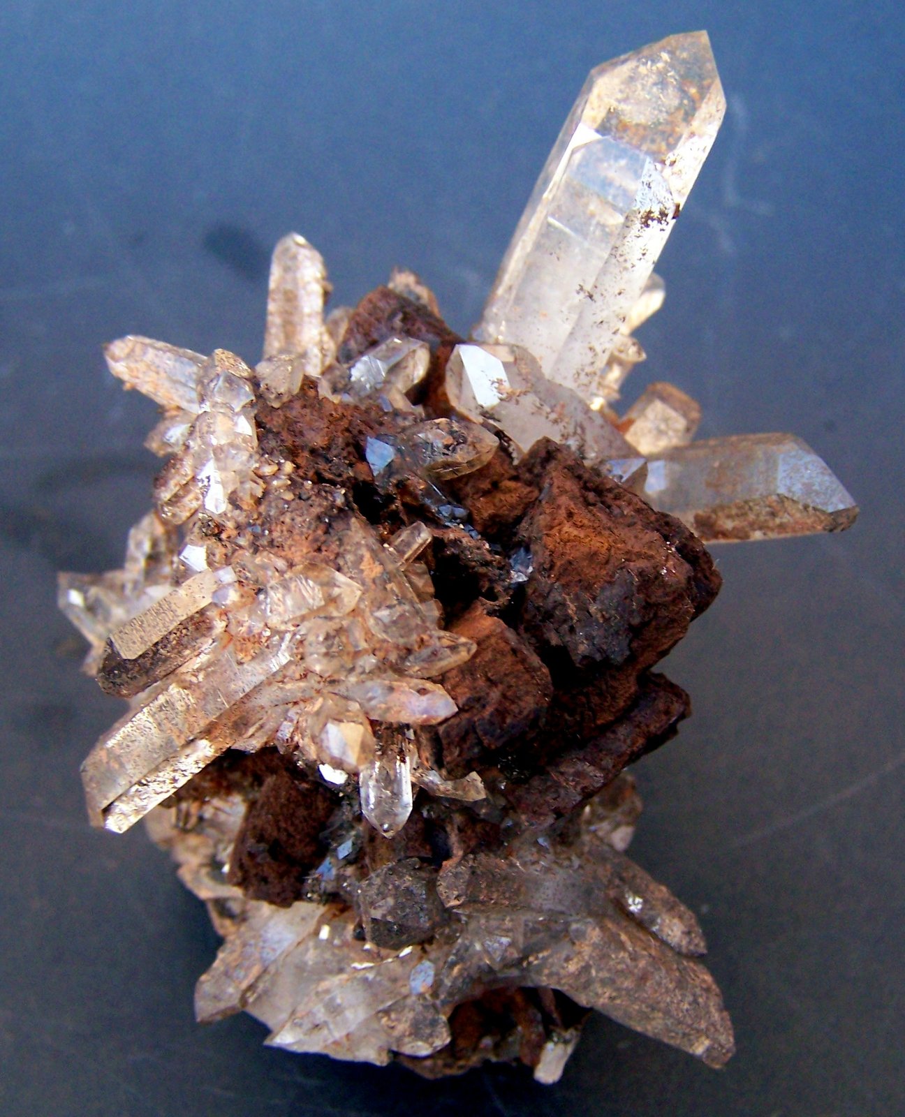 Cuarzo, siderita
7 cm.
(Autor: canada)