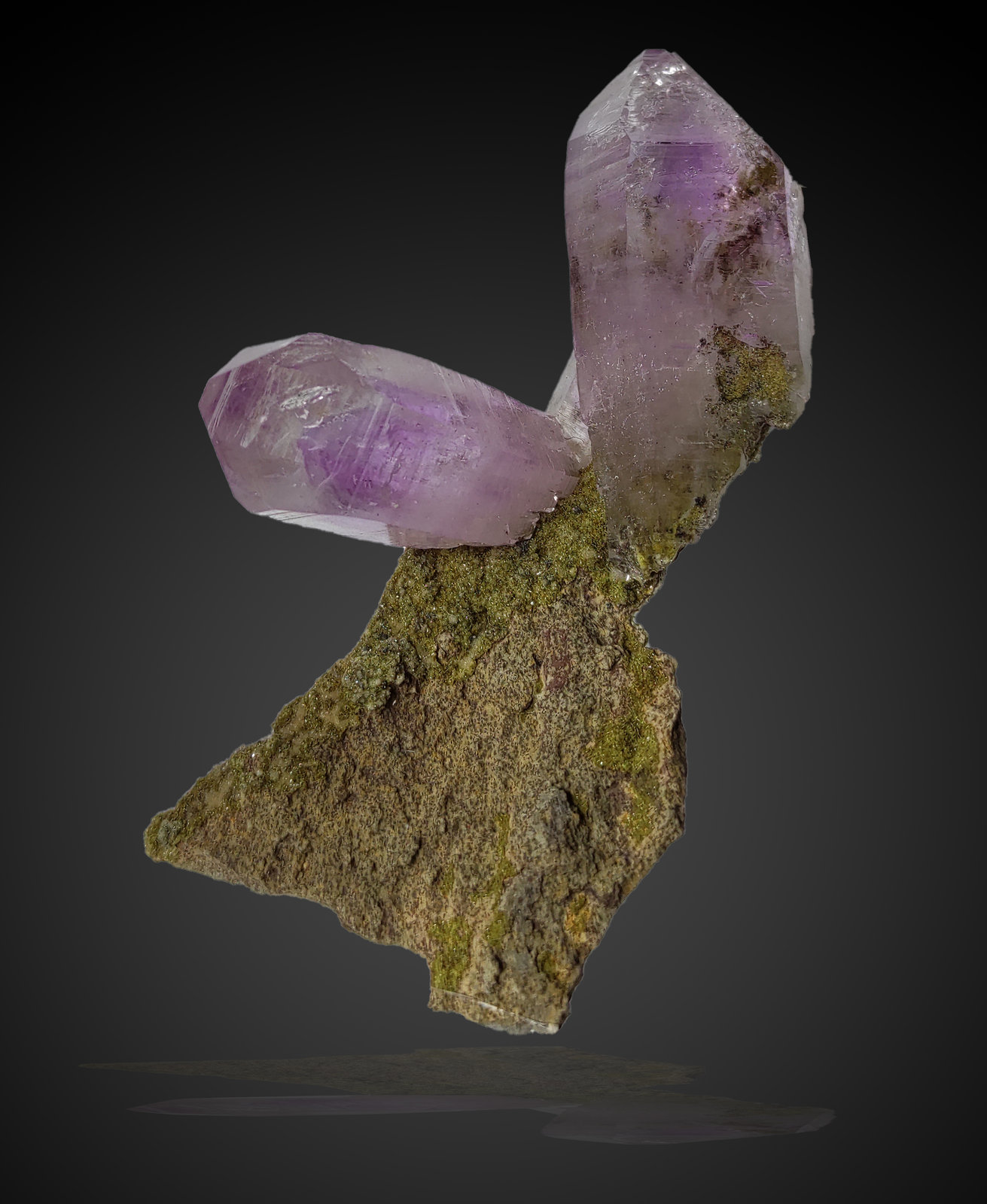 Cuarzo (variedad amatista)
3,5cm x 7cm x 3,5cm
(Autor: srm13151)