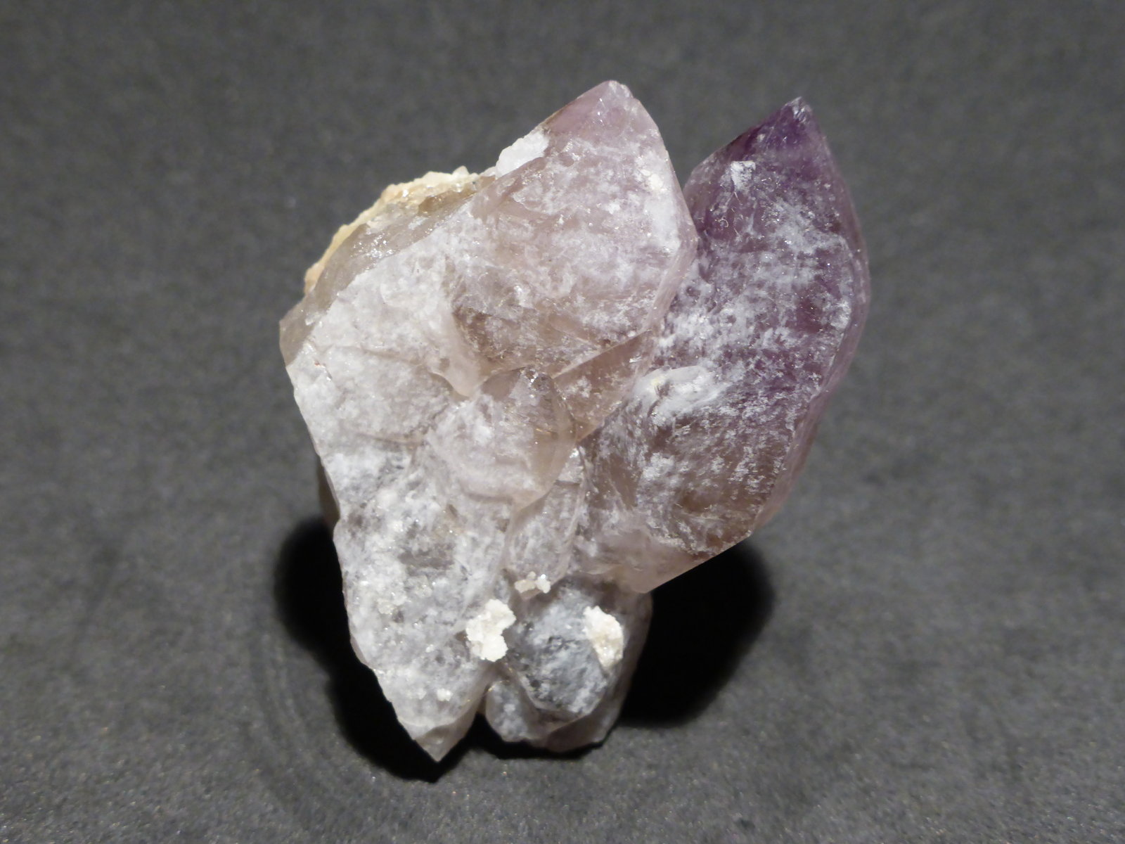 Cuarzo (variedad amatista)
4,5x3 cm
(Autor: Ander Ispizua Juan)
