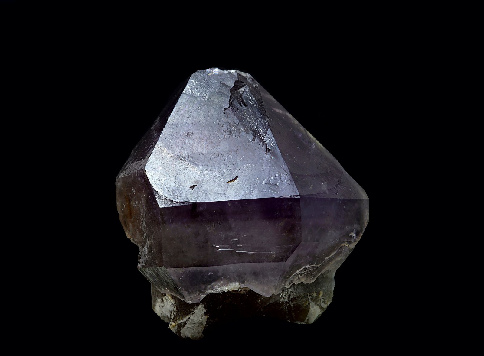 Cuarzo (variedad amatista)
33 x 32 mm
(Autor: Antonio Carmona)