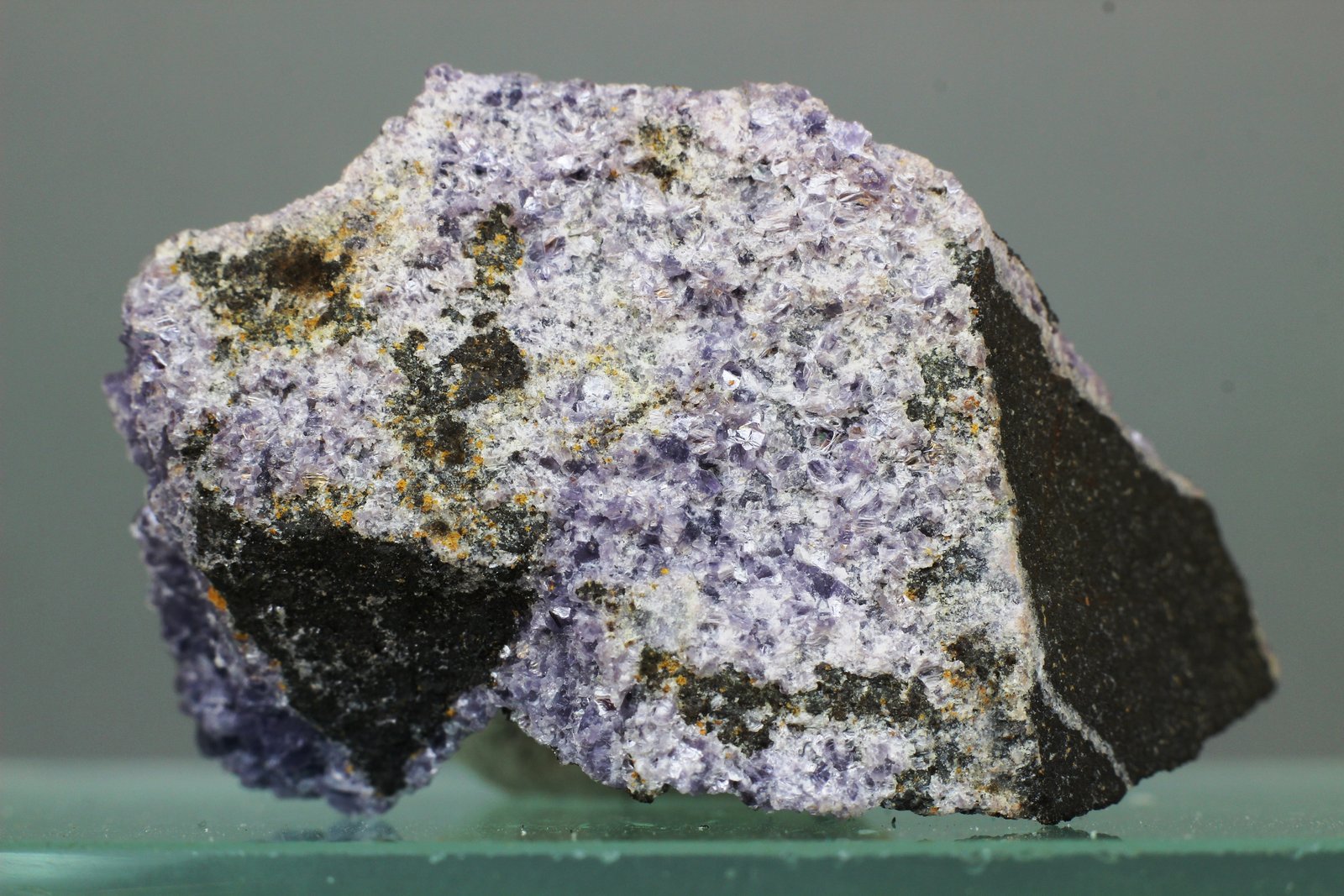 Amesita
37x26mm
(Autor: Juan Espino)