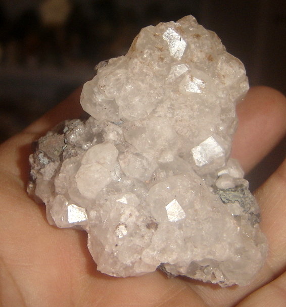 Analcima
6 x 5 s 2 cm
(Autor: Anisio Claudio)