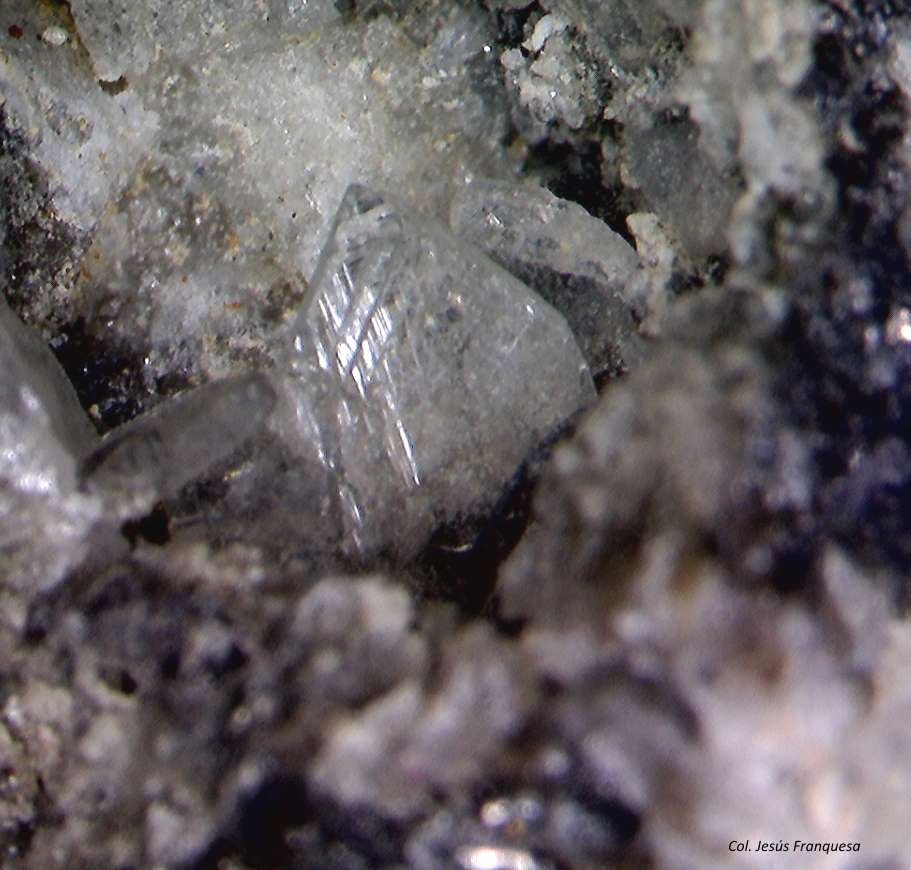 Anglesita.
1´764 x 1´657 mm.
(Autor: Jesus Franquesa Baucells)