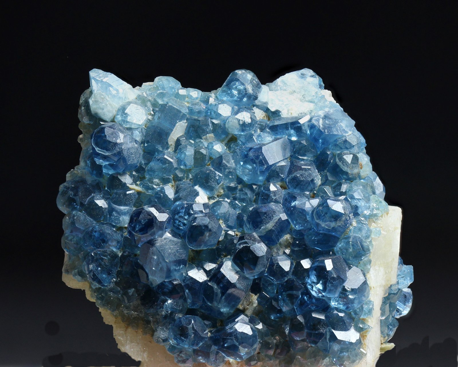 Fluorapatito
30x30 mm
(Autor: Ramon A  Lopez Garcia)