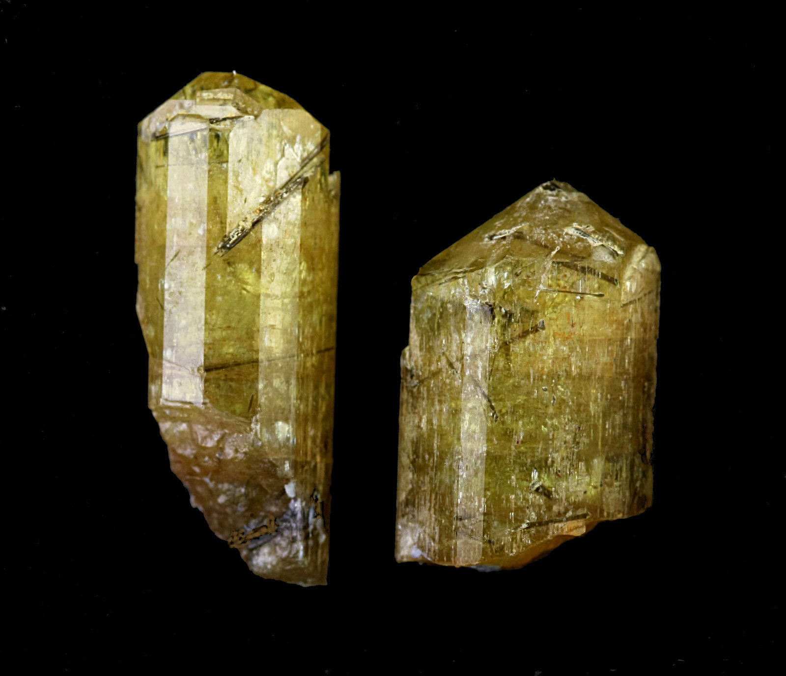 Apatito
Cristal mayor de 14 mm.
(Autor: Antonio Carmona)