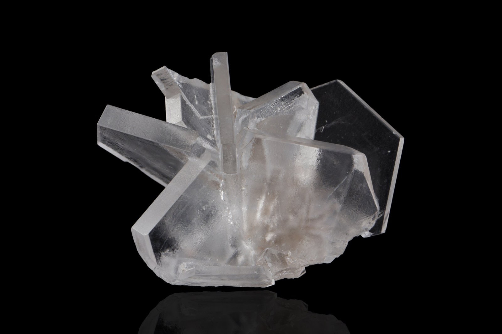 Aftitalita
6.5 x 5 x 5 cm / Cristal principal: 5 cm.
(Autor: Museo MIM)