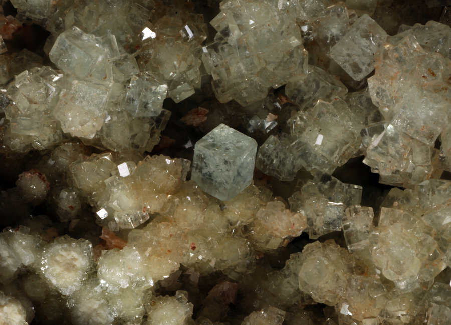 Boracita y Hilgardita
Encuadre de 6,74mm. Cristal de 0,93mm
(Autor: Oscar Fernandez)