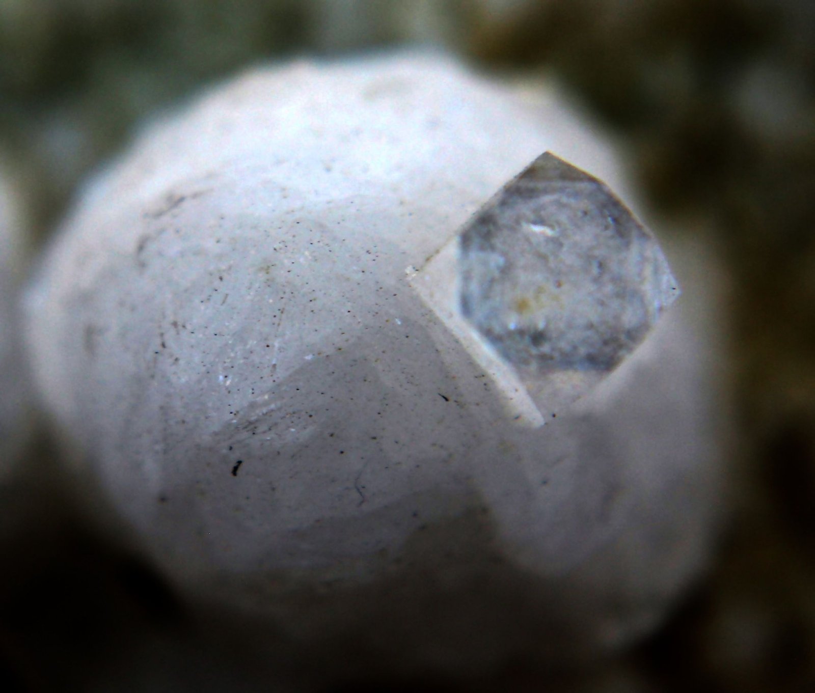Fluorapophyllita-(K) (apofilita)
8 mm
(Autor: José Luis Zamora)