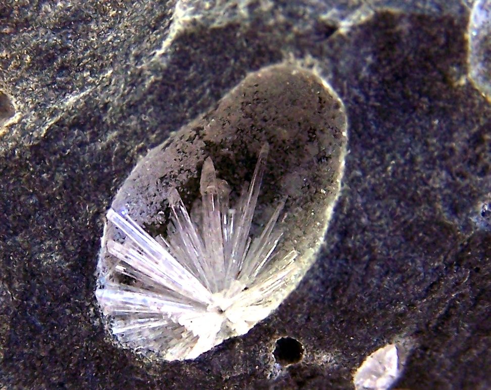 Aragonito
1cm
(Autor: canada)
