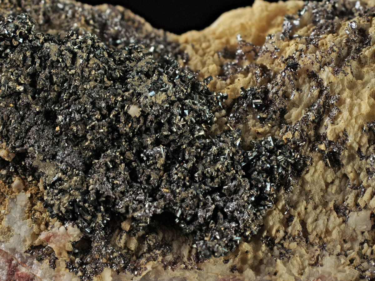 Argentopirita
8 x 5 x 3,3 cm.
(Autor: J. G. Alcolea)