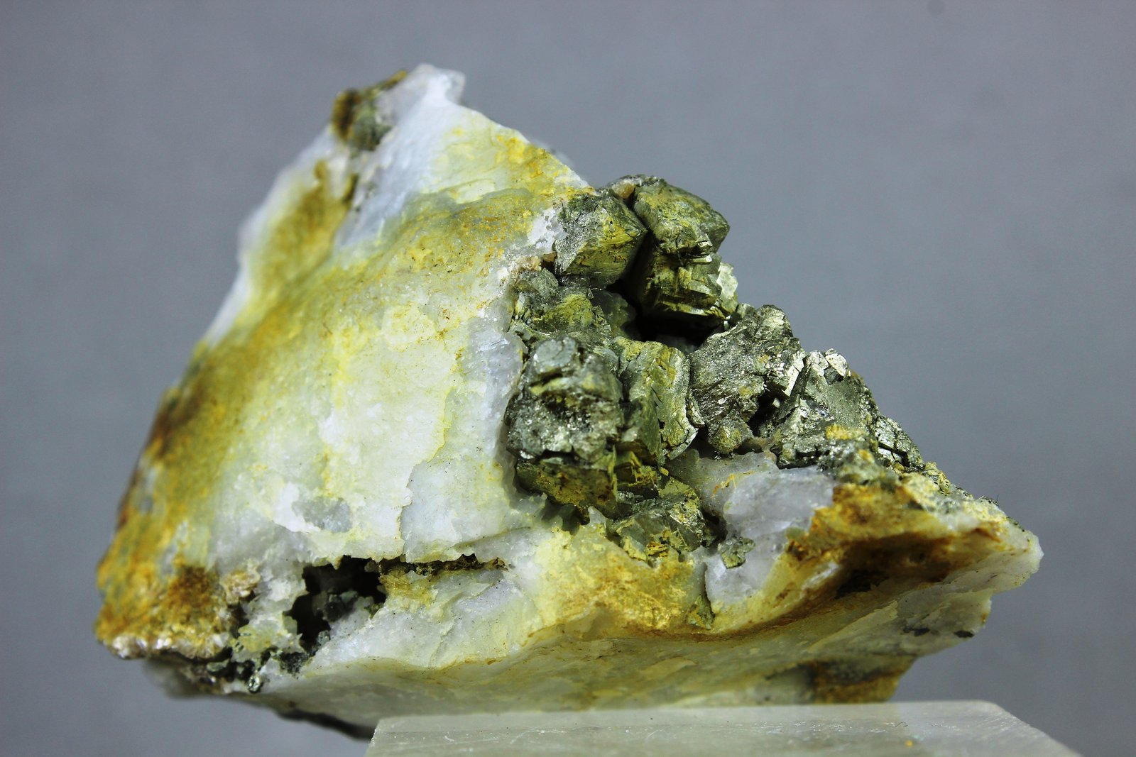 Arsenopirita
45x30 mm.
(Autor: Juan Espino)
