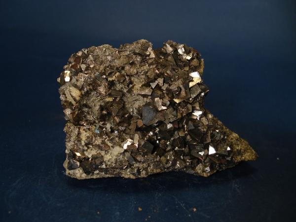 Arsenopirita
8 x 8 cm.
(Autor: Echevarria)